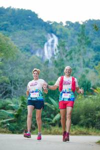 BIB: 195, 4195
                            <button type="button" onclick="openModal(18881610)" class="btn btn-primary btn-sm float-right btn-popup" data-toggle="modal" data-target=".modal-high-quality">
                        <i class="fas fa-shopping-cart"></i> Add to Cart
                    </button>
                                            <button type="button" onclick="isThisMe(18881610, true)" class="btn btn-success btn-sm float-right btn-popup btn-isme hidden" data-toggle="tooltip" data-placement="bottom" title="นี่คือรูปของคุณใช่ไหม คลิกที่นี่เพื่อเอาเข้าอัลบั้ม">
                        <i class="fas fa-plus"></i> Add to album
                    </button>
                    <button type="button" onclick="isThisMe(18881610, false)" class="btn btn-warning btn-sm float-right btn-popup btn-isnotme hidden">
                        <i class="fas fa-ban"></i> Remove from album
                    </button>